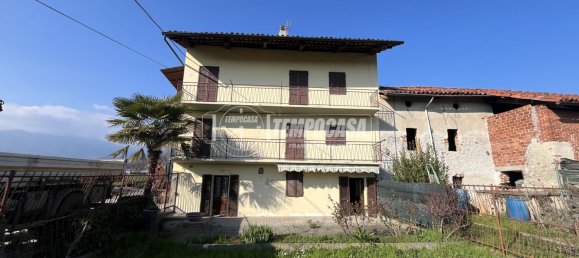 3 bedrooms House in Castellamonte, Italy No. 196952 28