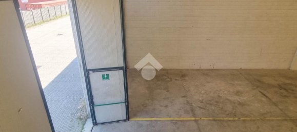 Armazém de 4 divisões em Usmate Velate, Italy N.º 314481 16