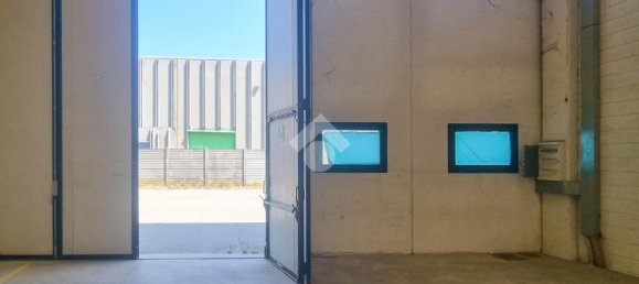 Armazém de 4 divisões em Usmate Velate, Italy N.º 314481 13