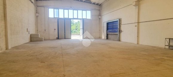 Armazém de 4 divisões em Usmate Velate, Italy N.º 314481 4