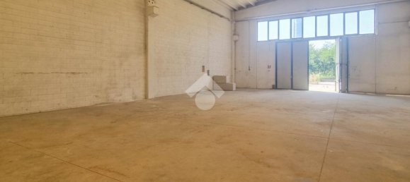 Armazém de 4 divisões em Usmate Velate, Italy N.º 314481 11