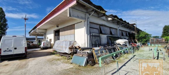 1410m² Warehouse in Quinto di Treviso, Italy No. 108708 3