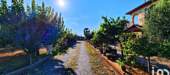 15 rooms Villa in Rosignano Marittimo, Italy No. 140323 3