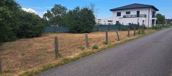  Land in Linz, Austria No. 214775 2