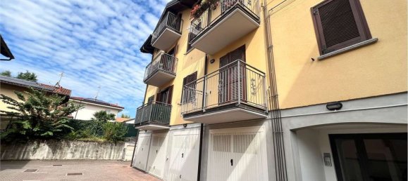 2 rooms Apartment in Cittiglio, Italy No. 297227 2