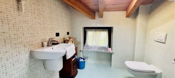 2 rooms Apartment in Cittiglio, Italy No. 297227 20