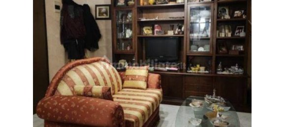 5 rooms Apartment in Valverde, Italy No. 319610 3