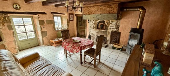 2 bedrooms House in Royeres, France No. 96092 13