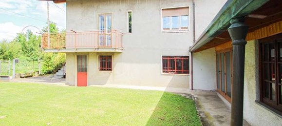 Вилла с 5 комнатами в Ведано Олона, Италия № 312013 2