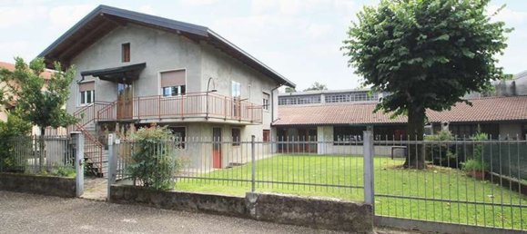 Вилла с 5 комнатами в Ведано Олона, Италия № 312013 27