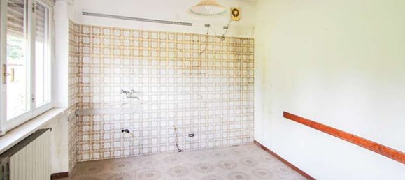 Вилла с 5 комнатами в Ведано Олона, Италия № 312013 13