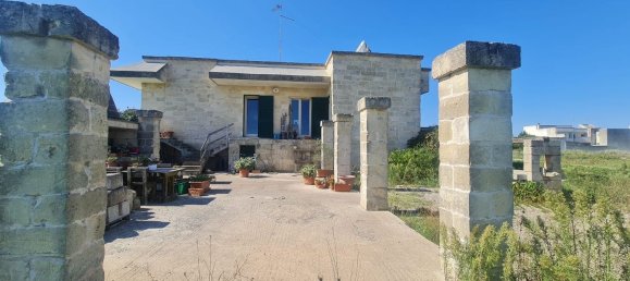 Вилла с 5 комнатами в Лечче, Италия № 155328 29