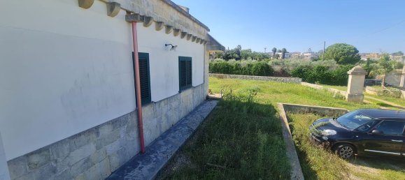 Вилла с 5 комнатами в Лечче, Италия № 155328 30