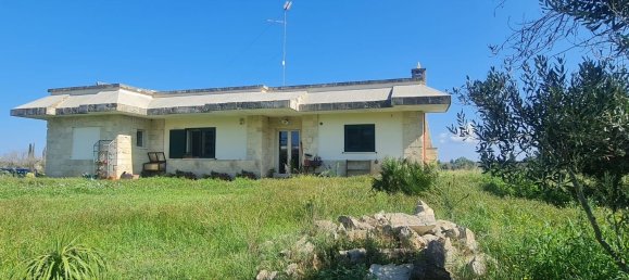 Вилла с 5 комнатами в Лечче, Италия № 155328 23