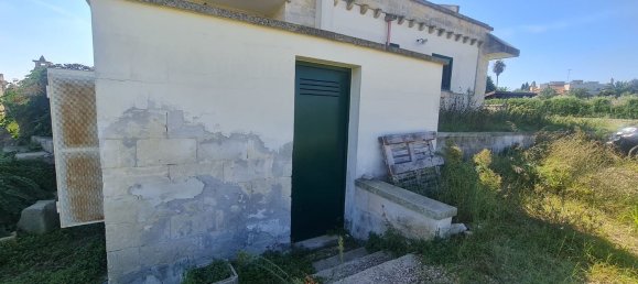 Вилла с 5 комнатами в Лечче, Италия № 155328 33