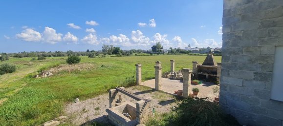 Вилла с 5 комнатами в Лечче, Италия № 155328 34