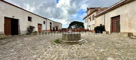 3 Schlafzimmer Haus in Monreale, Italy, Nr. 264383 6