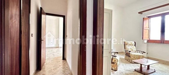 3 Schlafzimmer Haus in Monreale, Italy, Nr. 264383 11