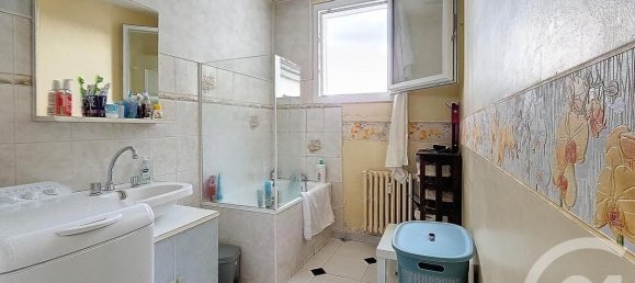 Apartamento de 2 dormitorios en Troyes, France No. 224792 5