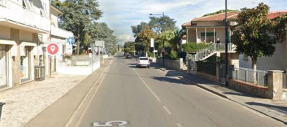 4 rooms Apartment in Santa Croce sull'Arno, Italy No. 200528 2