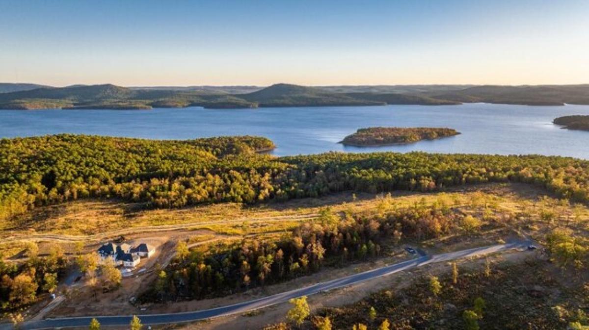  Land in Roland, USA No. 538731