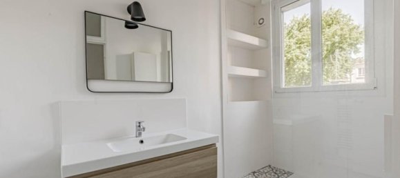 2 bedrooms Apartment in Nantes, France No. 363111 4