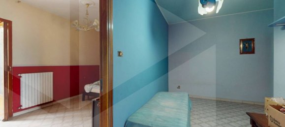 4 rooms House in Acerra, Italy No. 25548 10