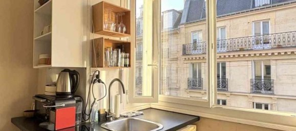 1 bedroom Apartment in Paris, France No. 120242 2