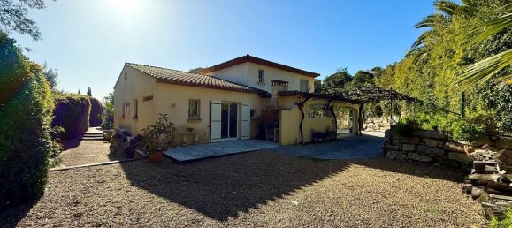 5 Schlafzimmer Villa in Cavalaire-sur-Mer, France, Nr. 99971 3