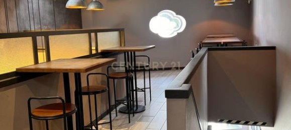 80m² Commercial property in Faro, Portugal No. 236218 9