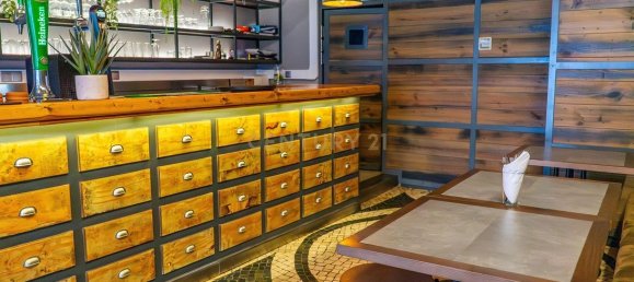 80m² Commercial property in Faro, Portugal No. 236218 27