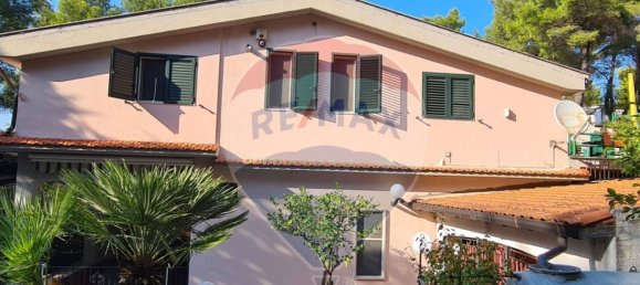 Вилла с 5 спальнями в Вьесте, Италия № 327980 2