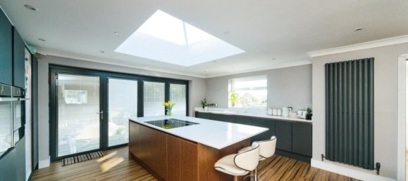 4 bedrooms House in Eastbourne, United Kingdom No. 10556 5