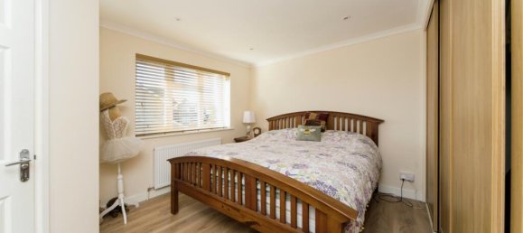4 bedrooms House in Eastbourne, United Kingdom No. 10556 19