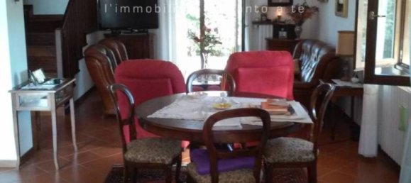 3 bedrooms Villa in Pordenone, Italy No. 185848 3