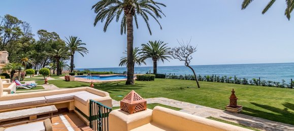 4 bedrooms Townhouse in Estepona, Spain No. 4622 15