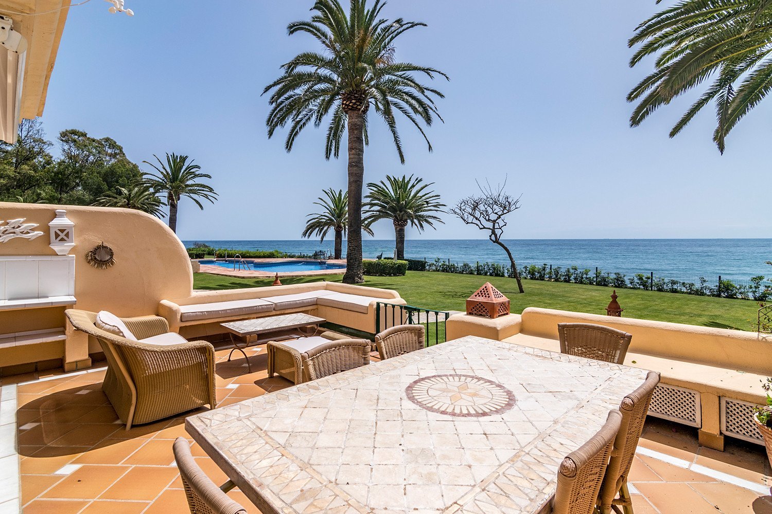 4 bedrooms Townhouse in Estepona, Spain No. 4622