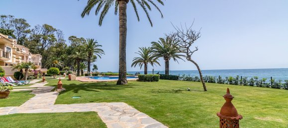 4 bedrooms Townhouse in Estepona, Spain No. 4622 20