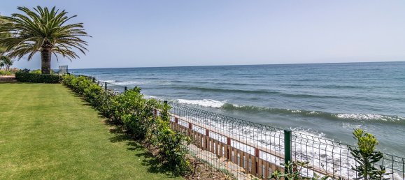 4 bedrooms Townhouse in Estepona, Spain No. 4622 19