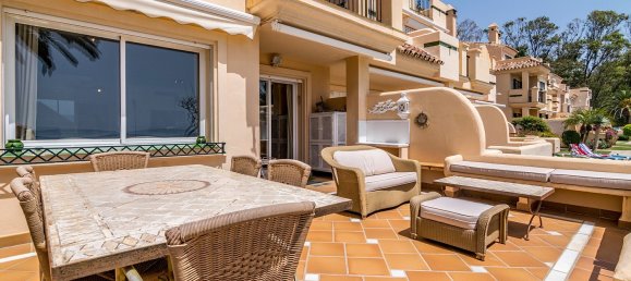 4 bedrooms Townhouse in Estepona, Spain No. 4622 16