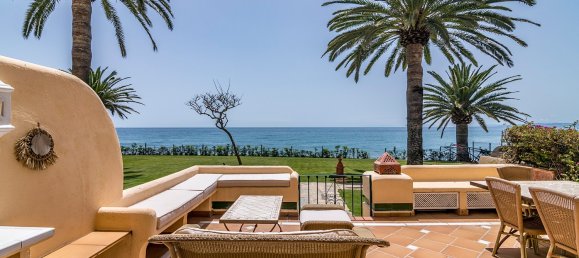4 bedrooms Townhouse in Estepona, Spain No. 4622 13