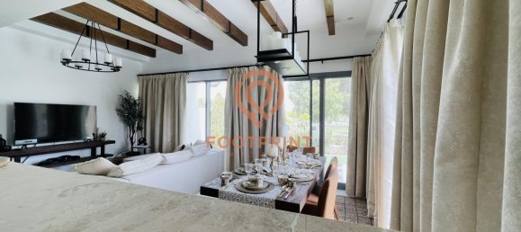4 Schlafzimmer Villa in Dubai, UAE, Nr. 24499 9