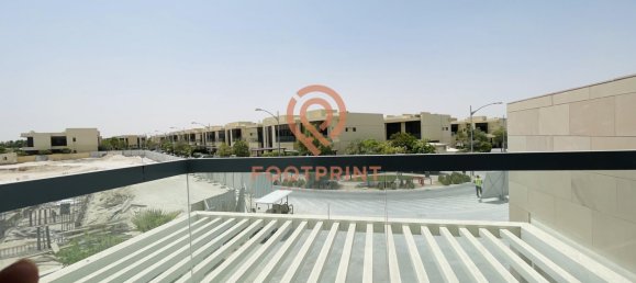 4 Schlafzimmer Villa in Dubai, UAE, Nr. 24499 2