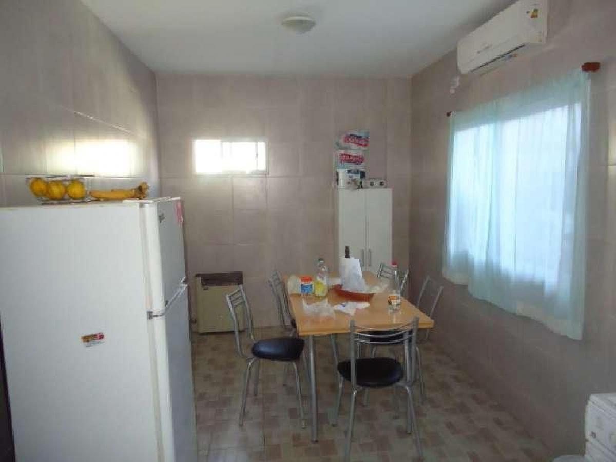  Commercial property in Vicente Lopez, Argentina No. 29450