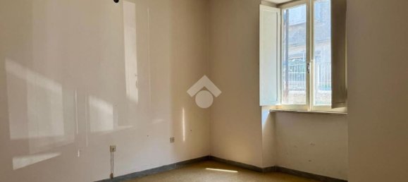 Квартира с 5 комнатами в Капрарола, Италия № 289715 9