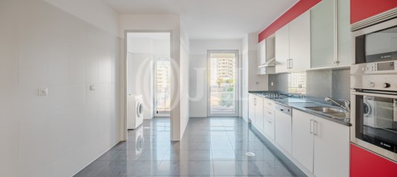 3 bedrooms Apartment in Funchal, Portugal No. 129948 3