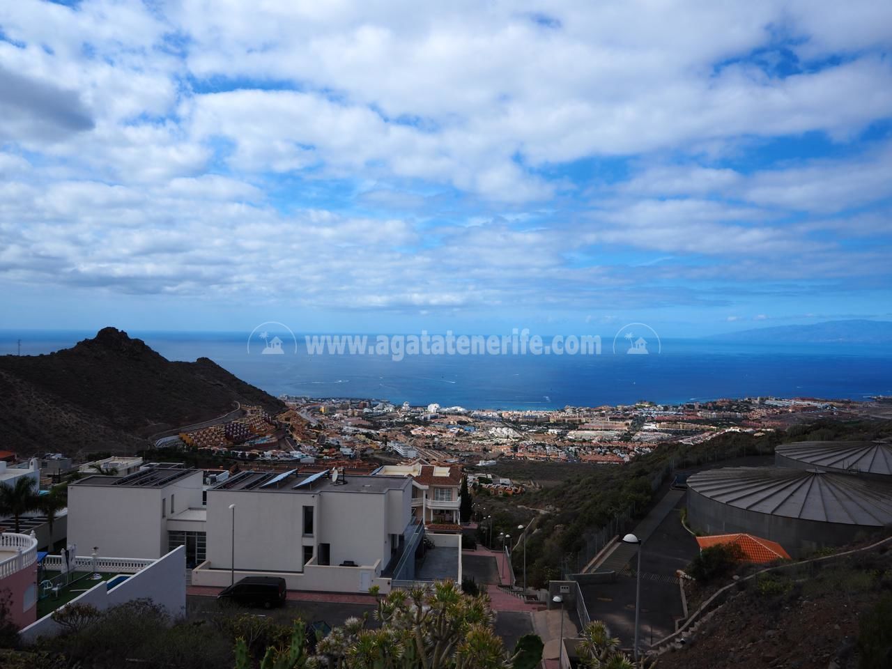 5 bedrooms Villa in Adeje, Spain No. 126142