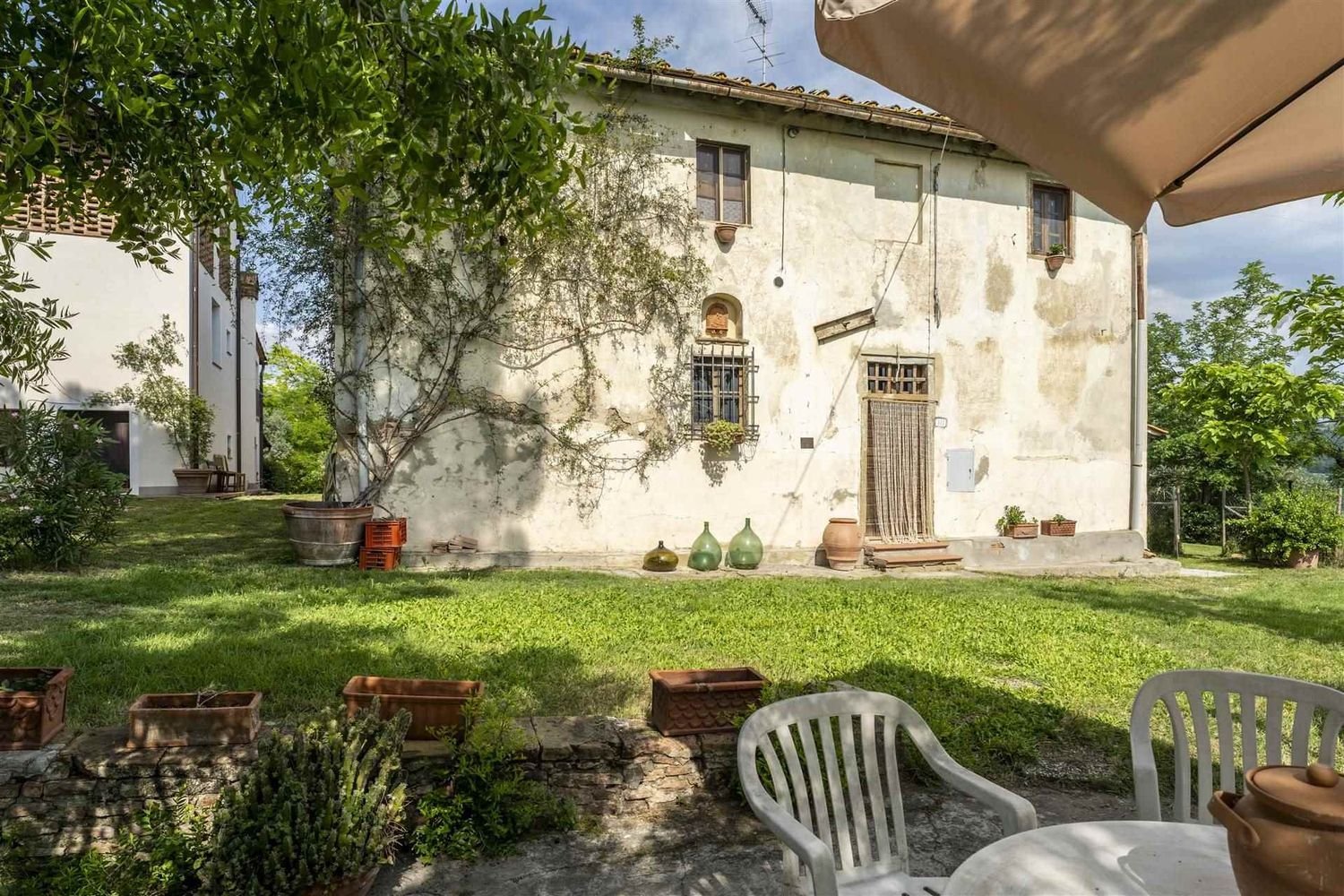 Дом с 11 комнатами в Чертальдо, Италия № 214575