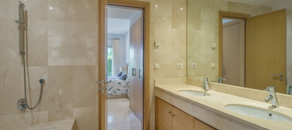 3 chambres Appartement à Estepona, Spain No. 147834 5