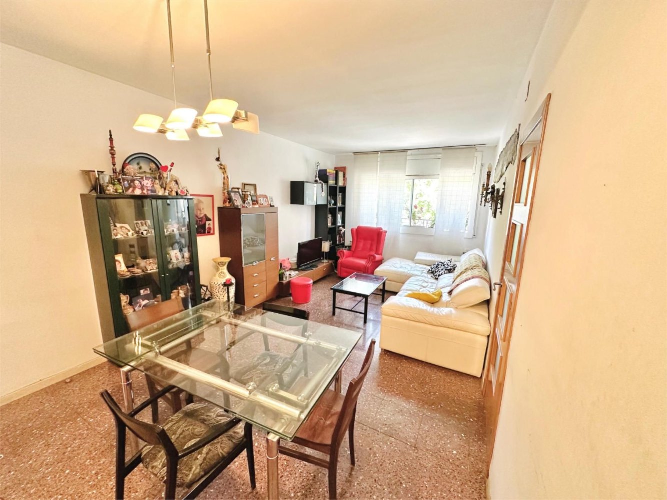 3 bedrooms Apartment in Horta-Guinardo, Spain No. 229178